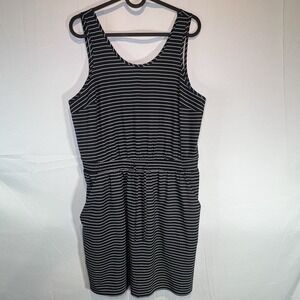 All In‎ Motion Womens Medium Dress Sleeveless Knee Stretch Sleeveless Stripe